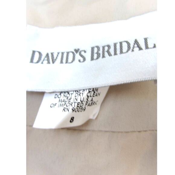 David's Bridal Size 8 Tulle Caviar Bead Knee Length Strapless Dress - Picture 7 of 7